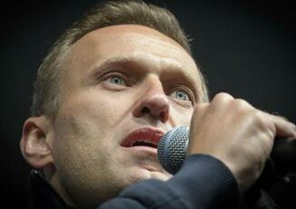 Navalny dallArtico assicura Sto bene sono il nuovo Babbo Natale