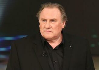 Gerard Depardieu rischia di perdere la Legion dOnore onorificenza rimessa a disposizione