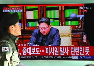 Nordcorea spara 200 colpi artiglieria Seul evacua due isole