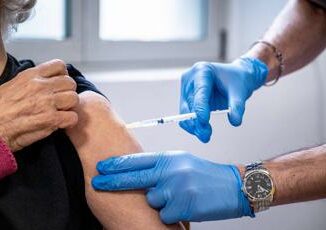 Vaccini Sir proteggere pazienti reumatologici contro influenza Covid Hpv e Zoster