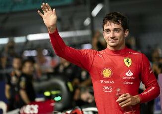 Leclerc prolunga il contratto con la Ferrari