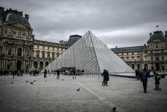 Louvre il costo del biglietto aumentera di 5 euro