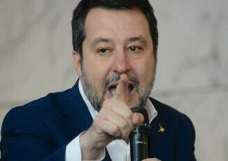 Scontri Bologna Salvini contro i centri sociali Covo di delinquenti vanno sigillati