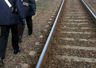 Allarme bomba in stazione Trani chiuse tutte le scuole