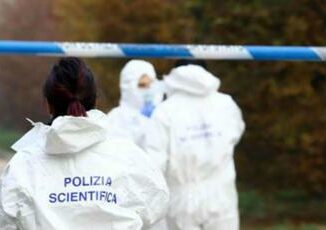 Ragazza trovata morta in strada a Pavia grave lamica ipotesi incidente in monopattino