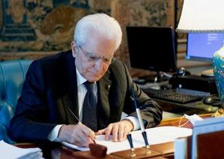 Ddl concorrenza Mattarella firma legge ma scrive a presidenti Camere e a Meloni