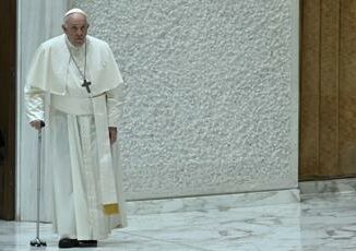 Leggero stato influenzale per Papa Francesco annullate udienze