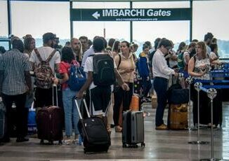 Trasporto aereo oggi sciopero lavoratori Enav e Technosky 4 ore di stop