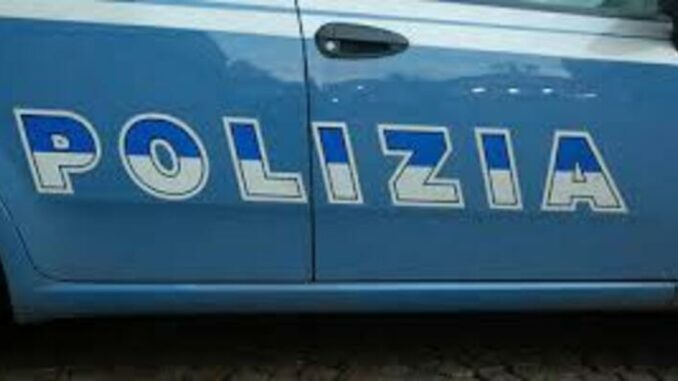 immagine volante della polizia