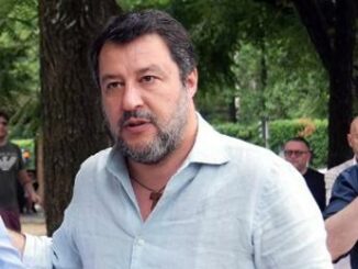 40 anni della Lega Salvini La guido con cuore da 10 anni grazie a Bossi