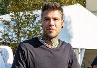 Bonus psicologo Fedez a Schillaci Le staro col fiato sul collo