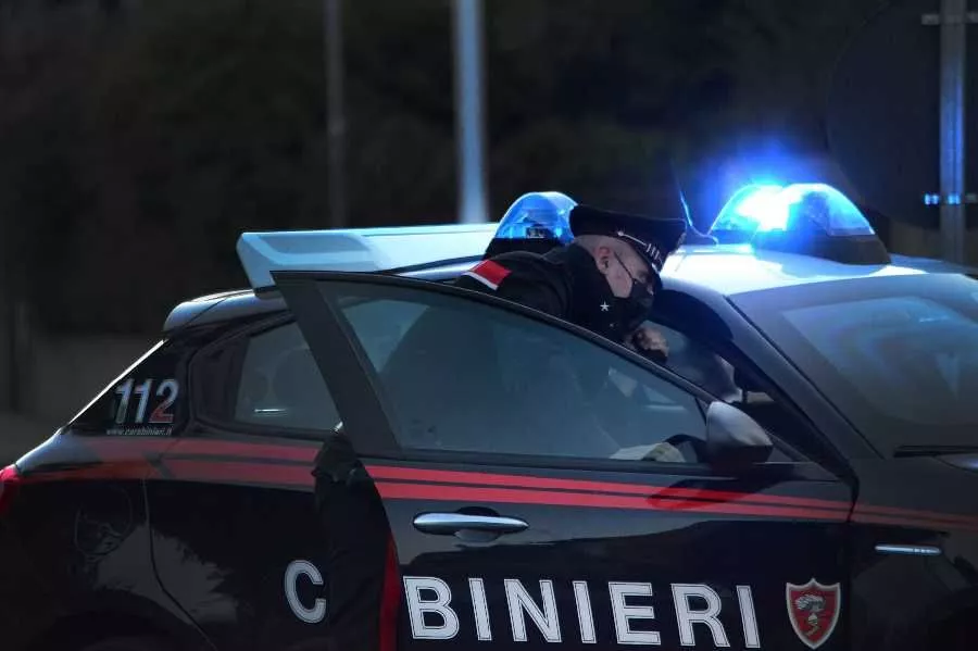 carabinierinotturno 6 17 Vr6BK0