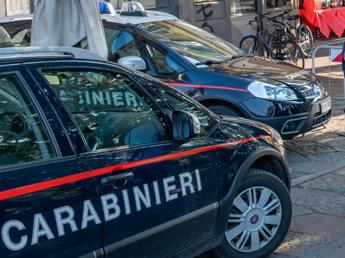 Roma entra in chiesa durante la messa e minaccia di far esplodere bombola arrestato