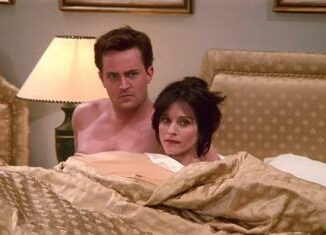 Courtney Cox ricorda Matthew Perry con scena di Friends Mi manchi ogni giorno