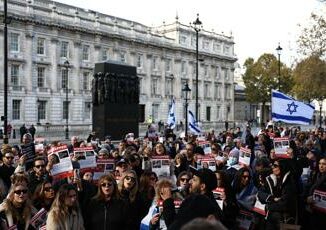 Londra si prepara a weekend da incubo si temono scontri hoolingans manifestanti filopalestinesi