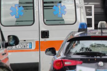 Roma 56enne travolto e ucciso sulle strisce caccia al pirata in fuga