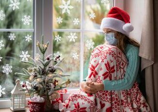 Covid e influenza Natale a letto per un milione di italiani cosa fare i consigli degli esperti