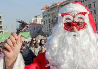 Credete a Babbo Natale la domanda del maestro scatena una bufera