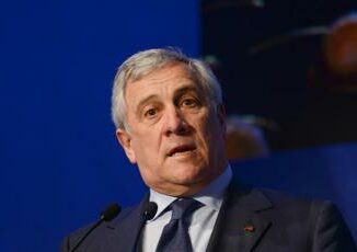 Houthi Tajani Italia non ha partecipato a attacco