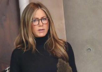 Jennifer Aniston boccia lesperto anti molestie sul set Me la cavo da sola