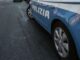 Roma aggredisce una donna a sediate e morde i poliziotti