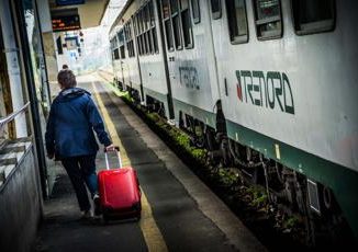 Trenord sciopero treni regionali 14 dicembre 8 ore di stop