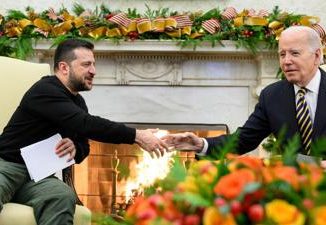 Ucraina Biden accoglie Zelensky Putin non puo vincere Congresso approvi fondi