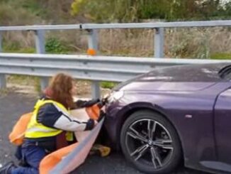 Ultima Generazione blocca traffico A12 vicino Roma due attivisti quasi investiti Video