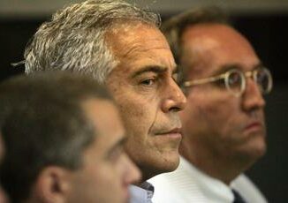 Caso Epstein pubblicati nuovi documenti tra le carte torna il nome di Clinton