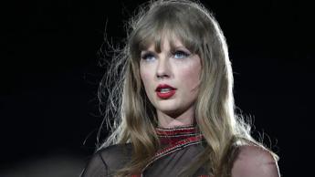 Deepfake su X immagini di Taylor Swift creano sconcerto e polemiche