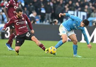 Napoli batte 2 1 la Salernitana con Rrahmani al 96 e torna a vincere dopo 3 turni