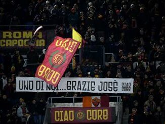 Roma Verona 2 1 Olimpico abbraccia De Rossi e Mourinho fischi per la squadra