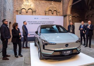 Tper rilancia il car sharing elettrico puntando sulla Volvo EX30