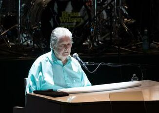 Brian Wilson dei Beach Boys soffre di demenza sara messo sotto tutela