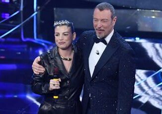 Emma Marrone commossa e le parole per il papa a Sanremo 2024