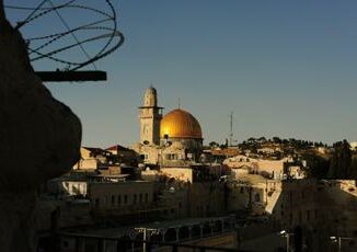 Israele limita accesso a Spianata moschee Hamas invita a mobilitazione