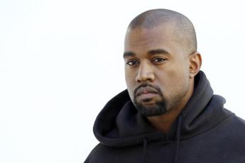 Kanye West assiste a Inter Atletico Madrid per Vultures 1