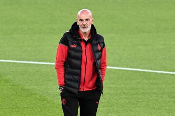 Milan Pioli non molla la panchina dopo k.o. derby