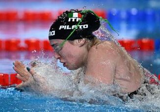 Mondiali nuoto Pilato bronzo nei 50 rana donne