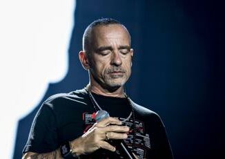 Morto il papa di Eros Ramazzotti laddio del cantante via social