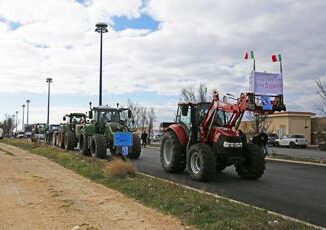 Protesta trattori a Roma 170 mezzi bloccano traffico su via Nomentana