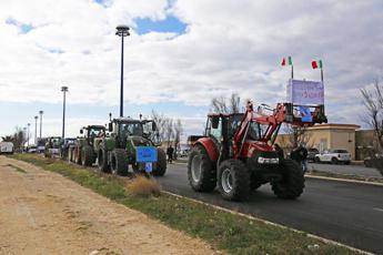 Protesta trattori a Roma 170 mezzi bloccano traffico su via Nomentana