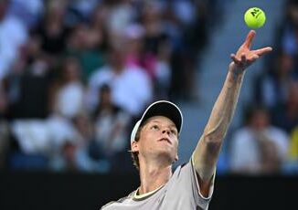 Sinner in semifinale Atp Rotterdam Raonic si ritira