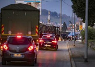 Covid e foto camion militari con bare morti per Meta e un fake cosa e successo