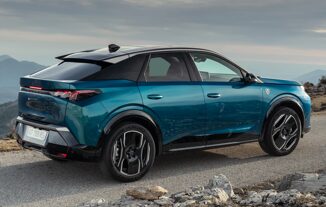 Elettrica o ibrida la nuova Peugeot 3008 punta sempre piu in alto