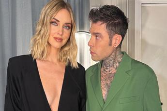 Ferragni Fedez e le foto dei figli di spalle Serve il consenso reciproco per postare