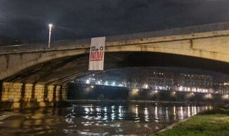 Mo a Roma affisso su ponte Garibaldi manifesto per rilascio rapiti da Hamas