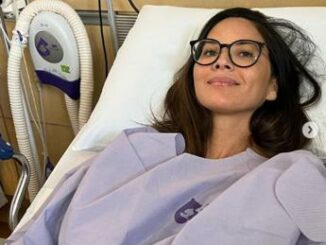 Olivia Munn e la malattia Operata 4 volte per cancro al seno