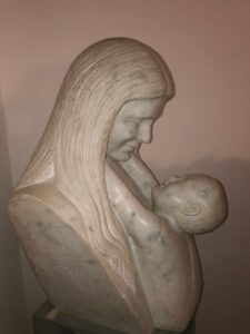 Scultura Madre e figlio 