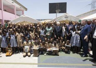 Acqua energia e libri per le scuole in Costa dAvorio. Il progetto Eni Petroci Avsi